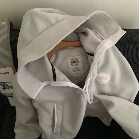 Canada Goose Light Gray Hooded Ski Jacket - Picture 7 of 7